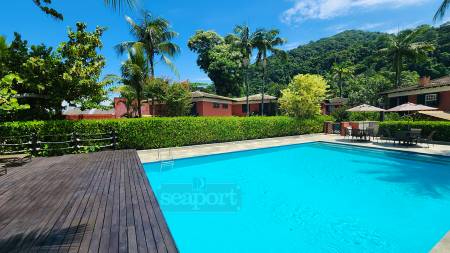 Piscina Frente ao Mar 