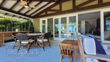 Varanda Frente ao mar 