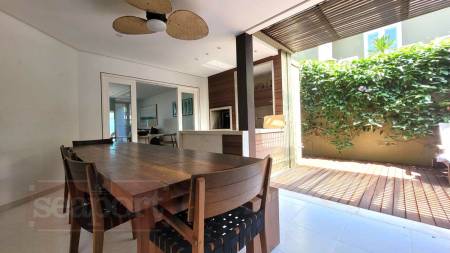 Varanda e churrasqueira 