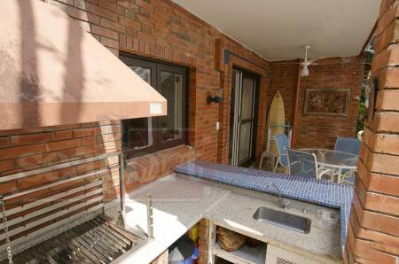 Varanda e churrasqueira 