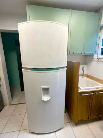 Geladeira 420 litros