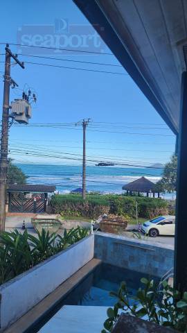 Varanda com vista para o mar 