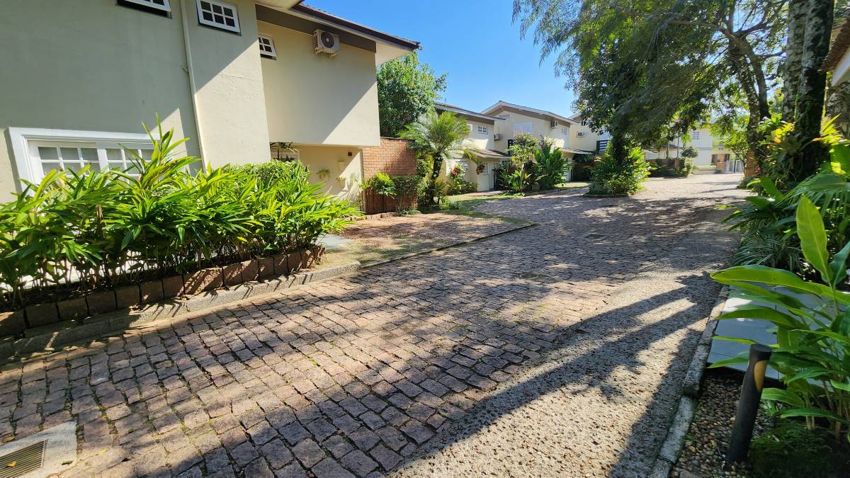 Rua interna do condomÃ­nio 