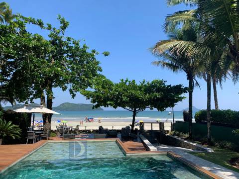 Piscina Frente ao mar 