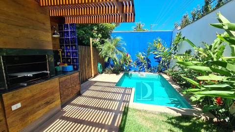 Piscina  e churrasqueira 