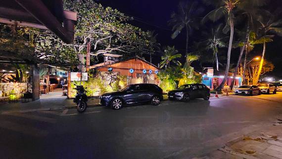 Restaurante vizinhos: Badauê e Chapéu de Sol