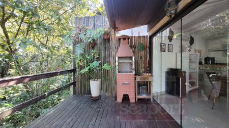 Varanda e churrasqueira 