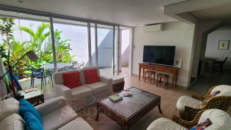 Sala de estar e Varanda 