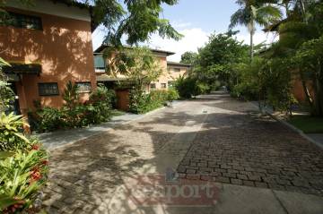 Rua Interna do condomínio