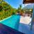 Piscina do condomínio 
